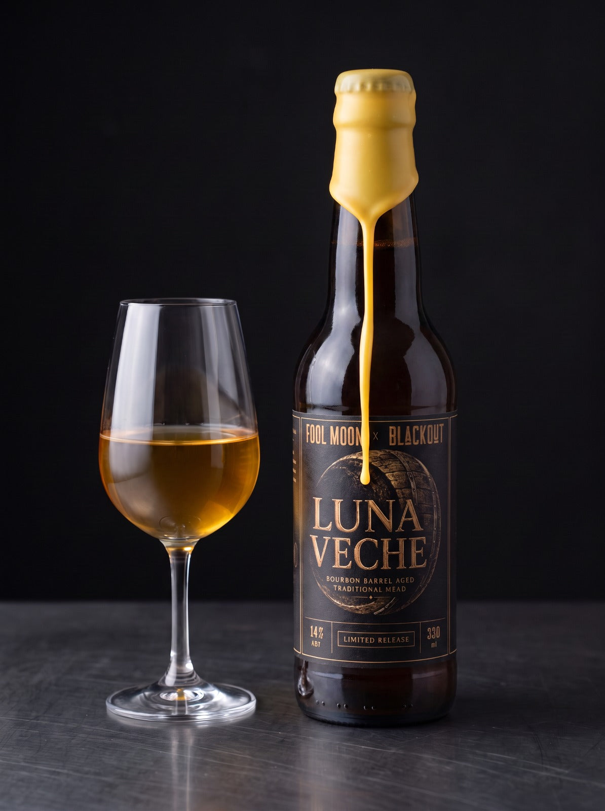 Luna Veche - Traditional mead aged in Bourbon Barrel